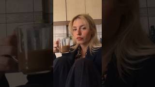 Üni Hayatı Sohbet, Arkadaki Domates