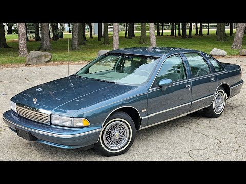 видео: 1993 Chevrolet Caprice Walk Around ***9,400 Original miles***