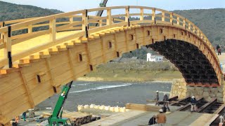 Rebuilding of the Kintaikyo Bridge Using Wooden Carpentry or Kigumi Technical