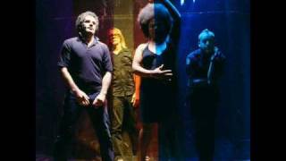 Video thumbnail of "The Bellrays - "Fire on the Moon".wmv"