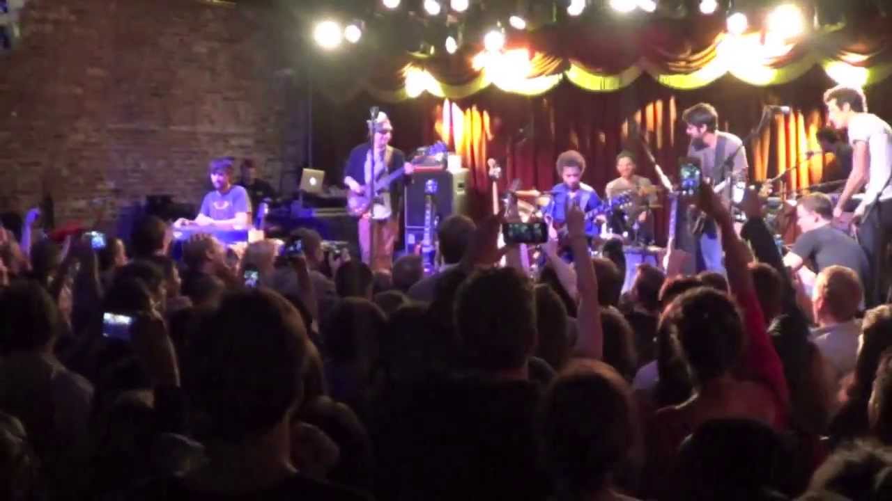 the-revivalists-with-10-year-old-brandon-niederauer-whipping-post-at