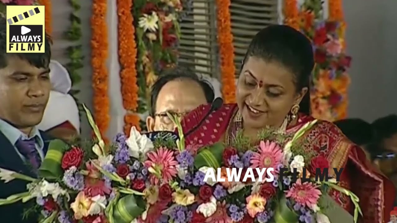 See Ys Jagan Reaction RK Roja Swearing in Ceremony as Minister | Bahubali Scene Re Created