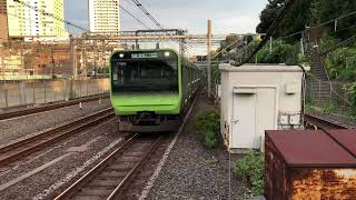 JR西日暮里駅を入線.発車する列車パート4。