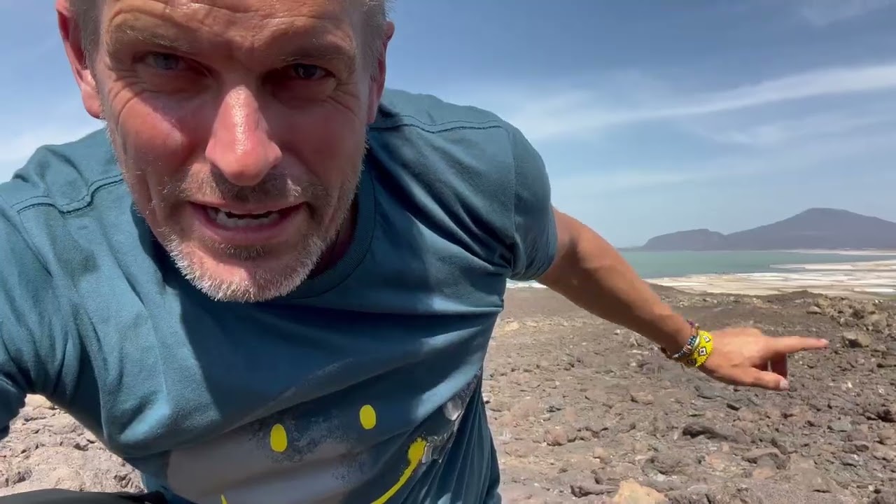 Crossing the volcanic plains, Semera to Hamad’Ela, NE Ethiopi