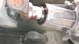 89 Cherokee T-case Tailshaft Seal Replacment