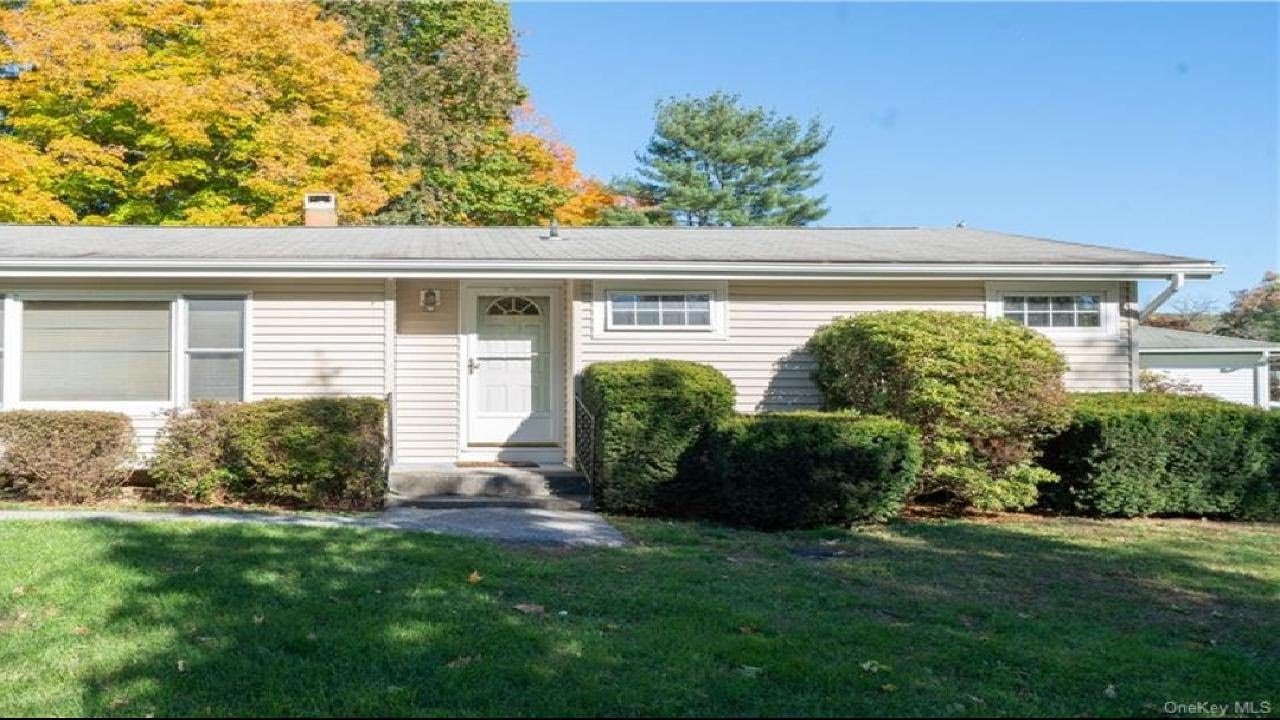 1 Laurie Lane, Newburgh, NY Presented by Hudson Valley Home Connection Team.