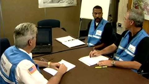 4 Initial Unified Command Meeting and IC UC Sets Initial Unified Incident CC