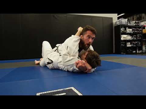 New Student Class Teachings on Breaking & Passing Guard