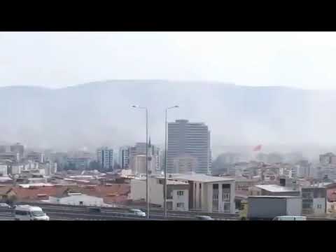 Καταρρεύσεις κτηρίων στην Τουρκία μετά τον ισχυρό σεισμό