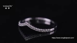 V Shape Sterling Silver Stacking Ring With Cubic Zirconia