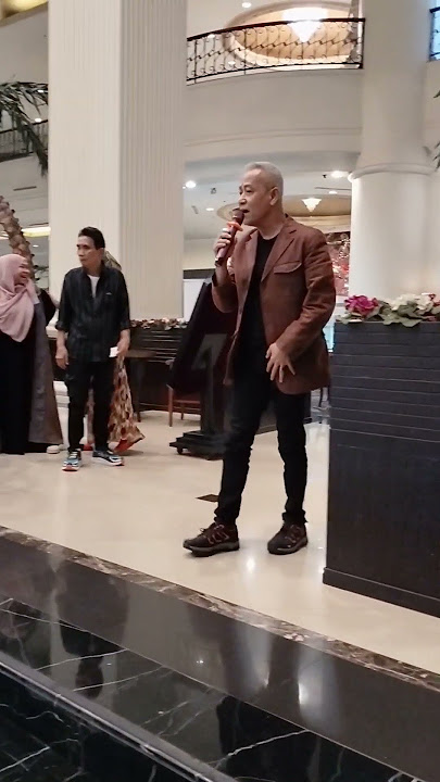 Tommy J Pisa - suratan