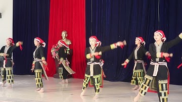 múa tiếng chuông trên bản dao