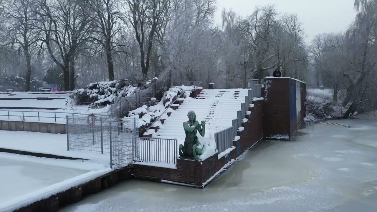 Stadtpark - Hamburg im Winter - Drohnenflug