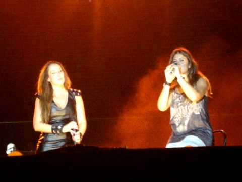 Malu y Vanesa Martin - Ni un segundo Feria Malaga