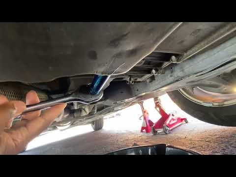 Chevrolet Malibu oil change - YouTube