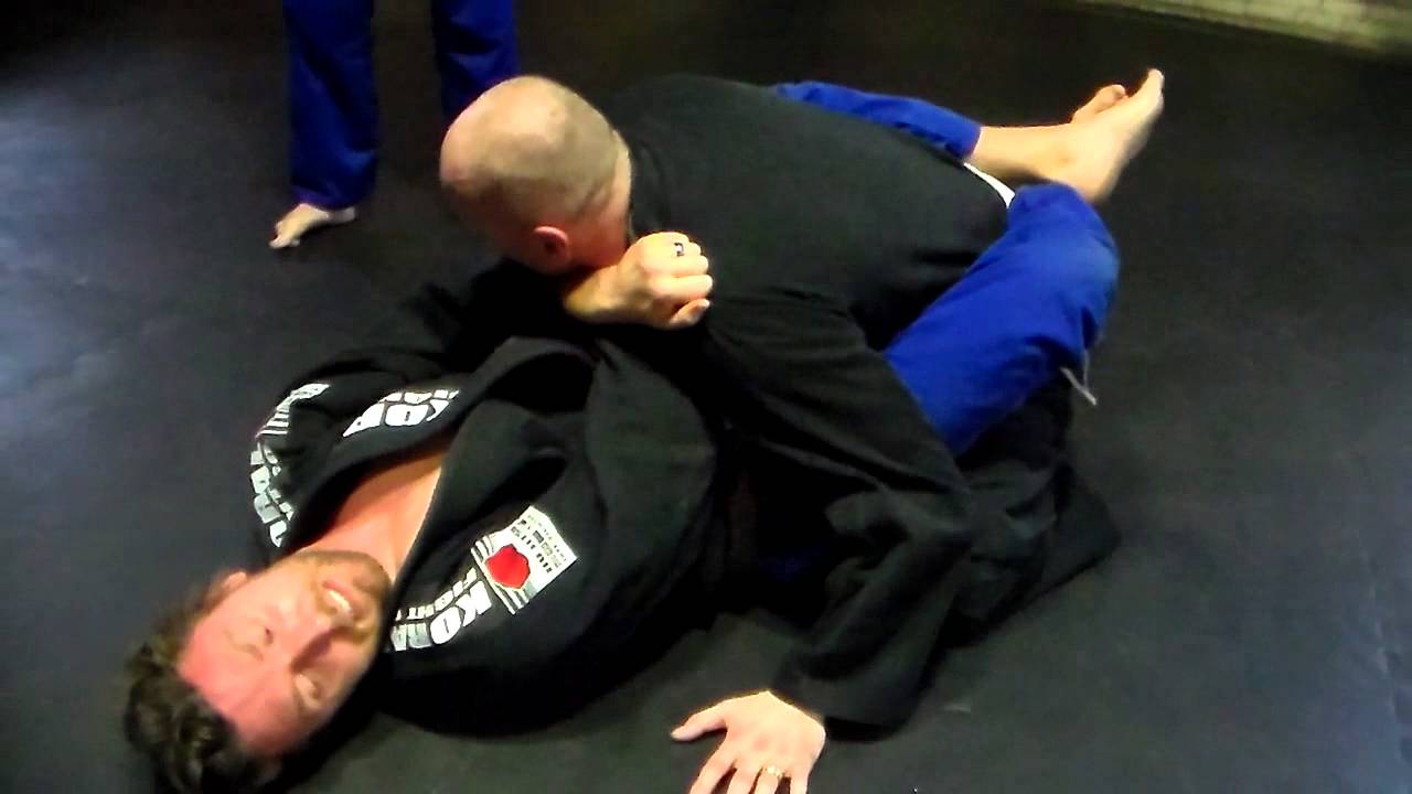 BJJ Choke from Full Guard; Chris Clodfelter 12514 YouTube