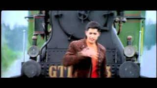 Aage Aage Chahat Chali-Chand Sa Roshan Chehra