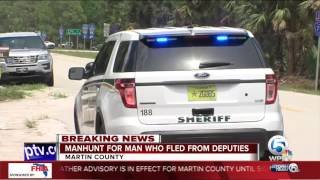 Martin County Sheriff's Office  conducts manhunt after suspect flees traffic stop in Martin County
