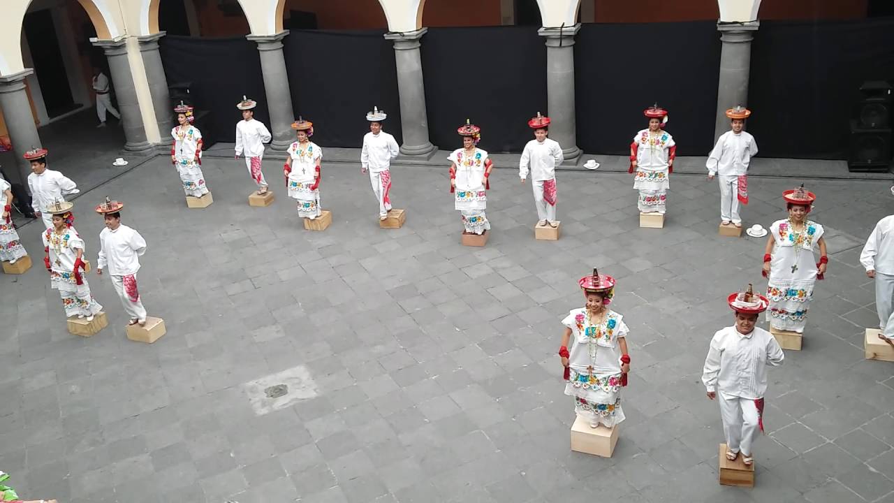 Almudes Yucatán- Ballet folklorico de la BUAP Director y Coreografo ...