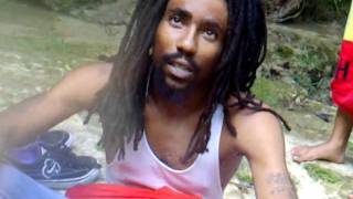 PURPLE TUGZ ...IN  OCHI JAMAICA ....@ THE RIVER  MADDDDD TINGN PART 5.....