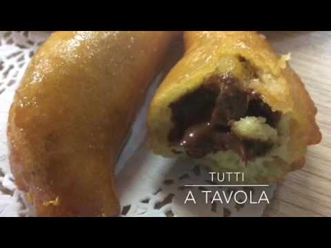 Dolci Natalizi Calabresi Chinulille.Chinulille Ripiene Di Nutella Dolce Natalizio Calabrese Tutti A Tavola Youtube