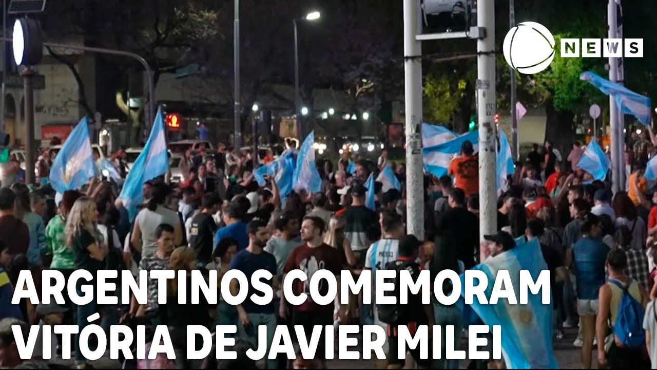 Argentinos comemoram vitória de Javier Milei