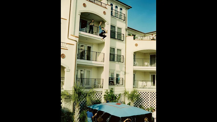 Stuntman Bob Ivy in an episode of "Matlock" (1994)