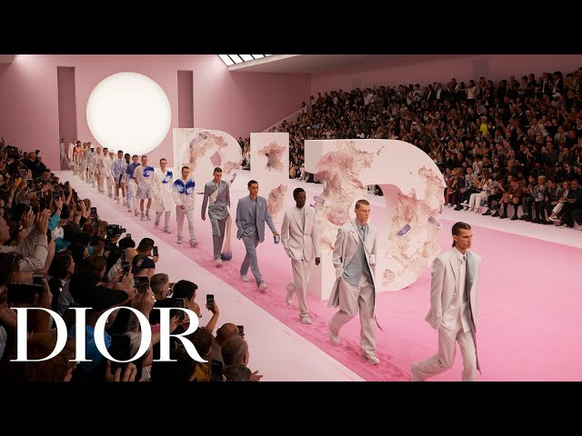 Daniel Arsham for the Dior Summer 2020 Men's show - YouTube