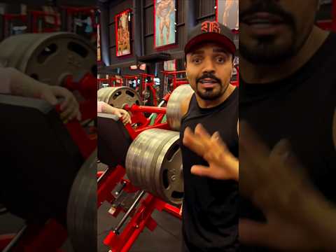 Tirullipa pediu pra revezar o treino de pernas com mais de 800 KG