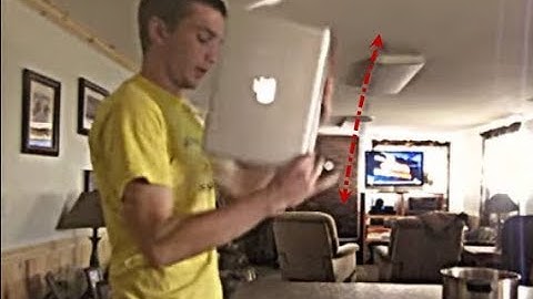 How do I get a stuck cd out of my macbook pro ? ✔️