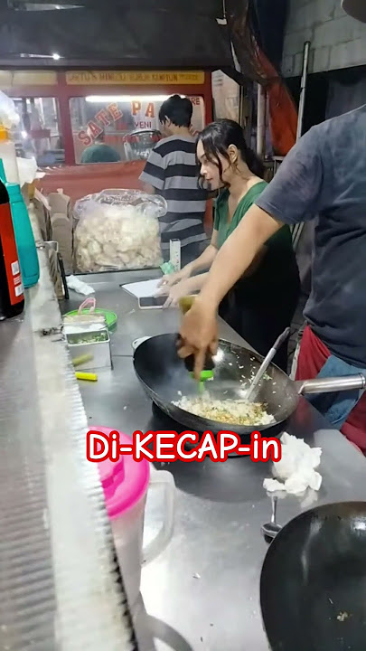 PASTI TAMBAH ENAK JIKA NASI GORENG SUDAH DI KECAP IN #shorts #kecap #wok