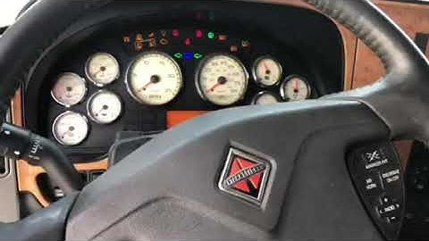 International Prostar Dash Code Reading