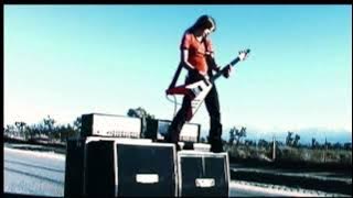 Avril Lavigne - Mobile (Director's Cut   Download Link)