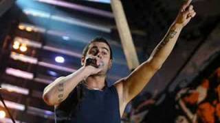 Video thumbnail of "Melendi - vuelvo a traficar"