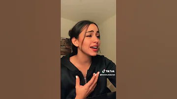 البنت اللي صوتو جميل اغنية انا مكسب عمري اني قابلتك 