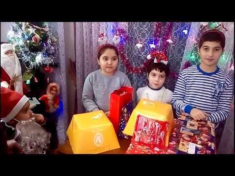 თოვლის ბაბუები.  дед морозы