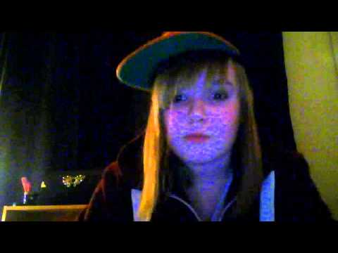 Webcam video from 5 December 2012 21:57 Me sining JB beauty and a beat