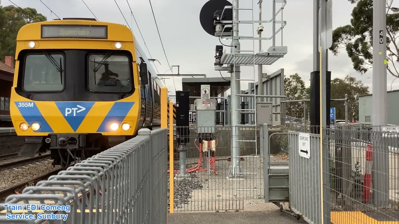 Trains at Diggers Rest