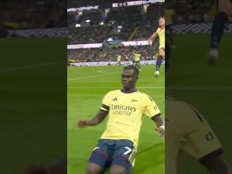 Arsenal do vodstva! Odlična akcija po levi strani, ki jo je v 60’ za 0-1 zaključil Bukayo Saka. 🔥👀