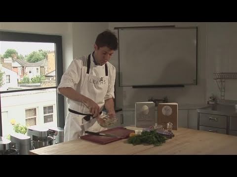 How To Prepare Parsley, Lemon And Dill Butter