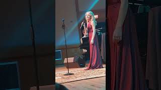 Jackie Evancho 'Somewhere Over The Rainbow '.