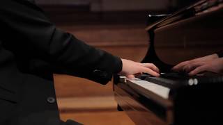 Miniatura de vídeo de "Prelude Op. 32 No. 3 in E major by Sergei Rachmaninoff"