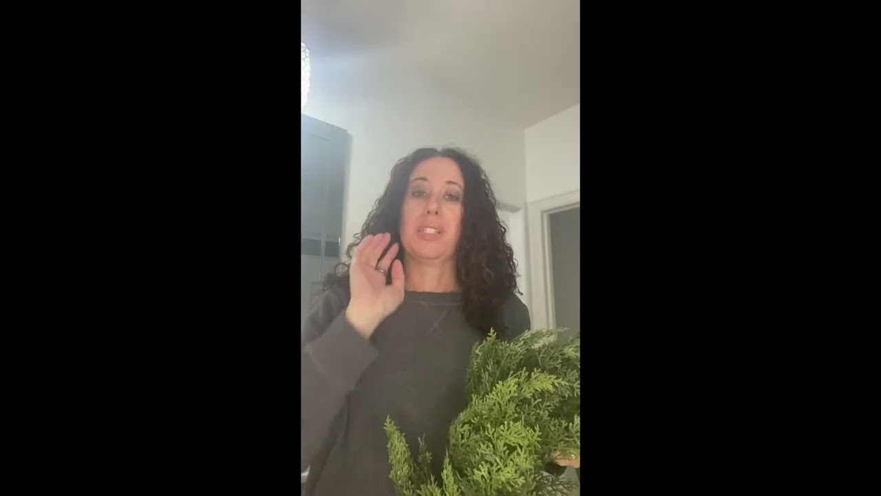 Real Touch Cedar Wreath Review – Looks Like Fresh Pine! 