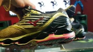 Mizuno Wave Prophecy 5 Golden Runners 