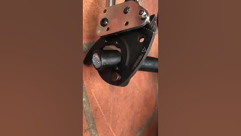 Kéo cắt cáp nhông J30. Cắt cáp đồng, cáp ACSR. Liên hệ: 0948437633 - 0938013433