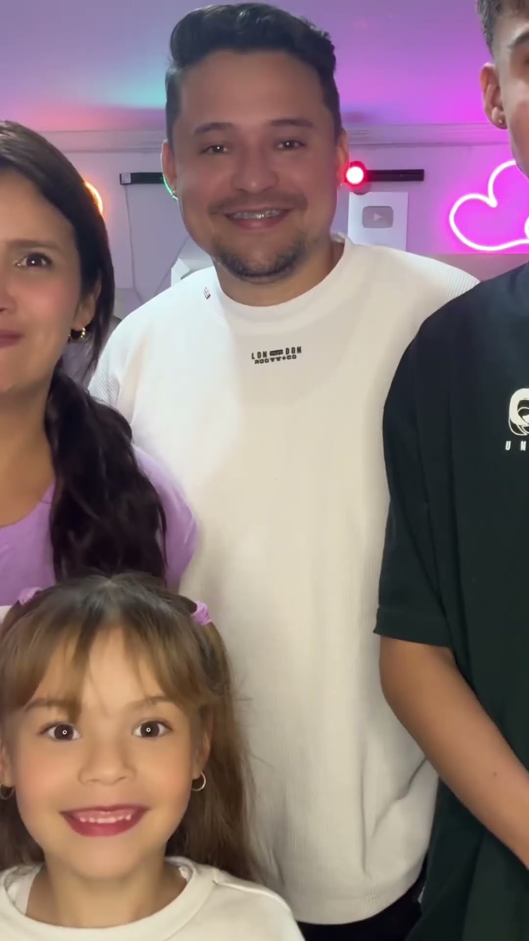 ALGUIEN DE AQUÍ VERSIÓN FAMILIA IBÁÑEZ #humor #cosasdefamilia #comedia #cosasdecasa #funny #shortv