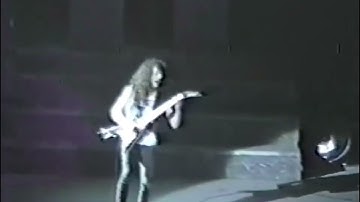 Metallica: Battery (Toronto, Ontario - December 9, 1986)