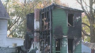 2 injured in early morning Akron house fire
