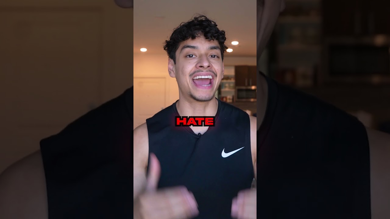 Bodybuilder's Quarter Squat Gym Fail 😂💀