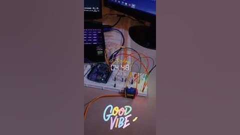 Fun with Arduino ✌🤞✨Servo Selecting LED | #led #shorts #youtubeshorts